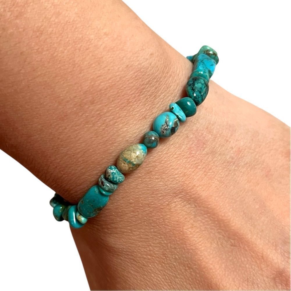 Natural Turquoise Beaded Stretch Bracelet